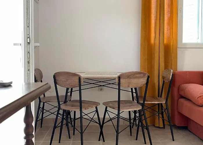 아파트 Leo 돈제페트레케인